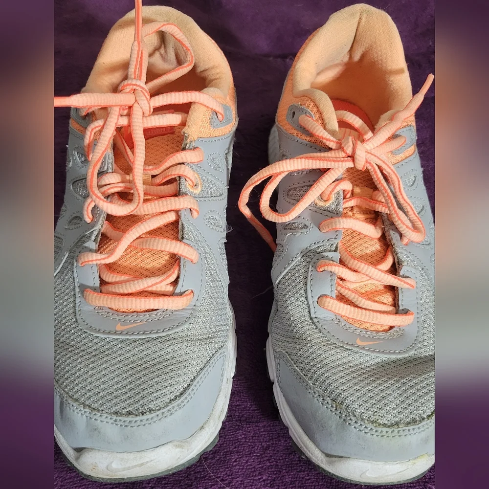Womens Running Sneakers - Picture 2 of 5